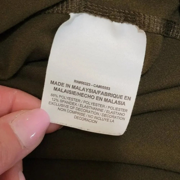 NIKE Unisex Olive Green Half Zip Athletic Running Shirt Long Sleeve Pullover M - Picture 9 of 9